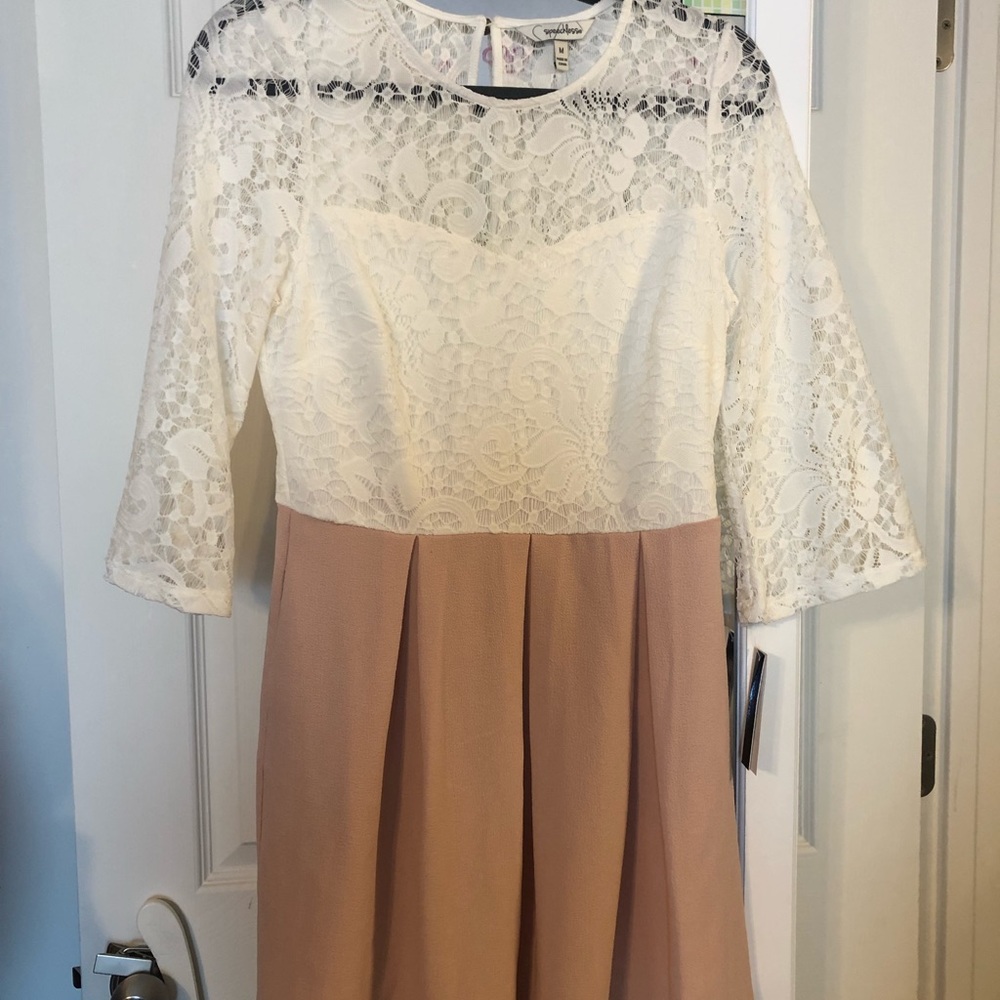 SPEACHLESS NWT dress w pockets